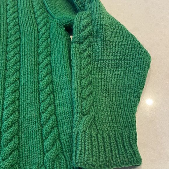 Homemade women’s cardigan size medium to large see measurements green super cool - Picture 9 of 10